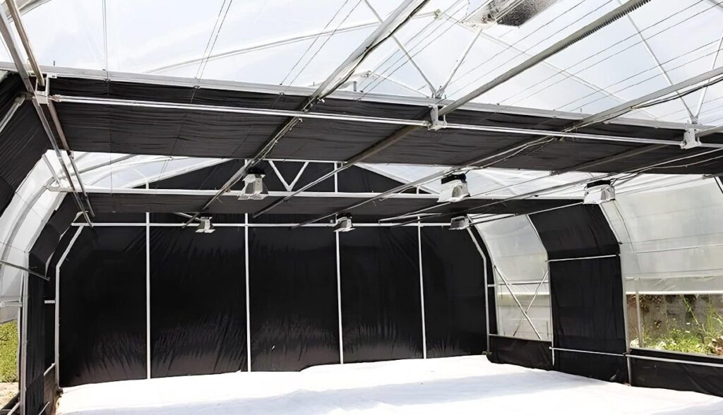 greenhouse blackout system